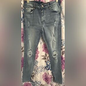 BoohooMAN Men's Distressed Light Blue Jeans Size 32R New with Tags